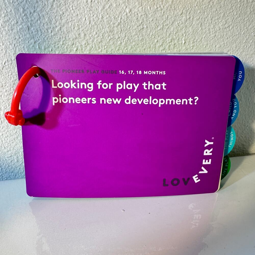 Lovevery The‎ Pioneer Play Guide Montessori Activity Book 16-18 Months Old